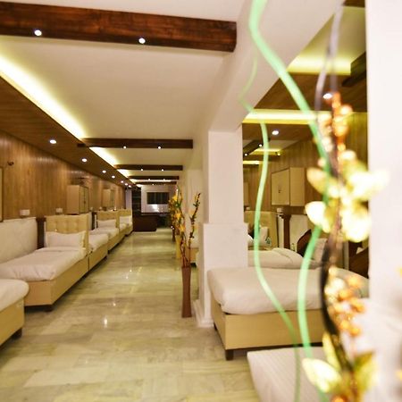 Hotel Sallow International-Hotel Near Golden Temple Amritsar Exteriör bild