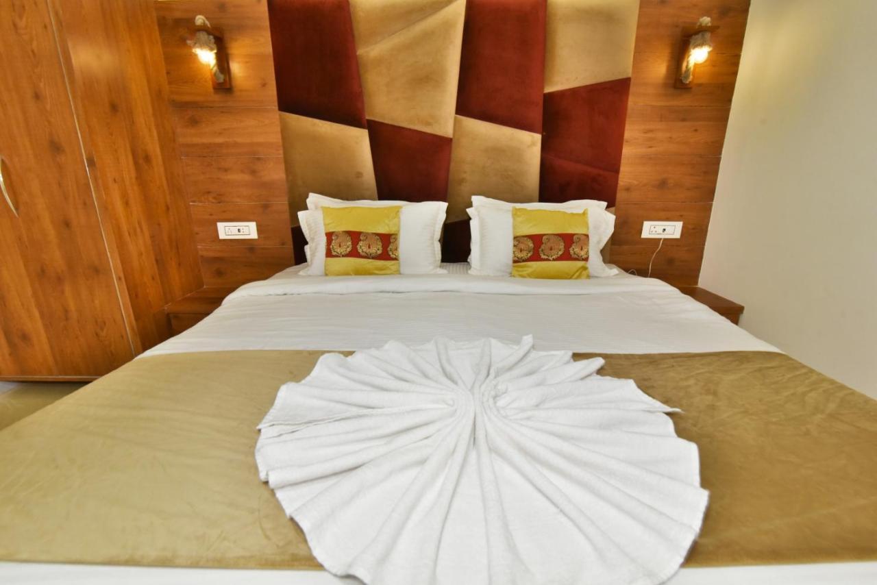 Hotel Sallow International-Hotel Near Golden Temple Amritsar Exteriör bild