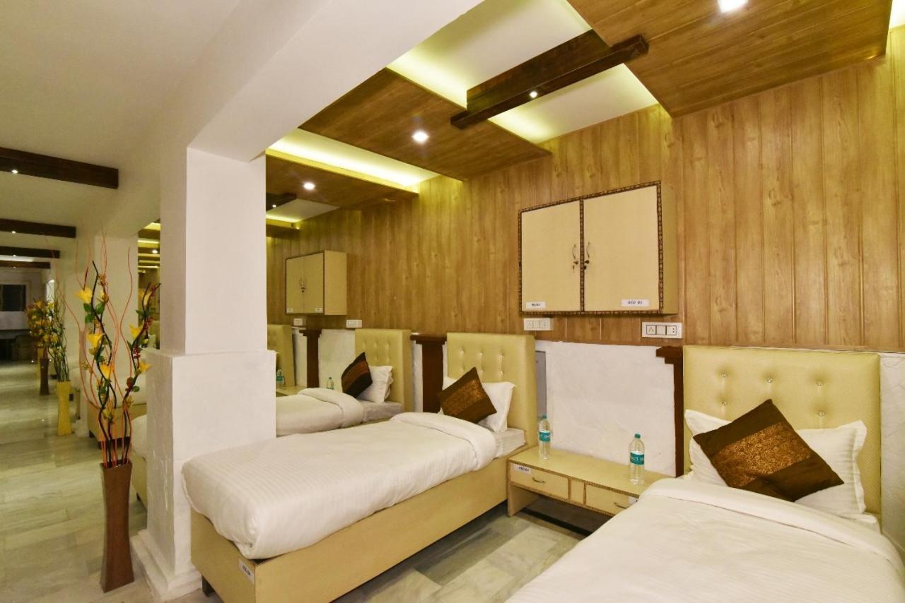 Hotel Sallow International-Hotel Near Golden Temple Amritsar Exteriör bild
